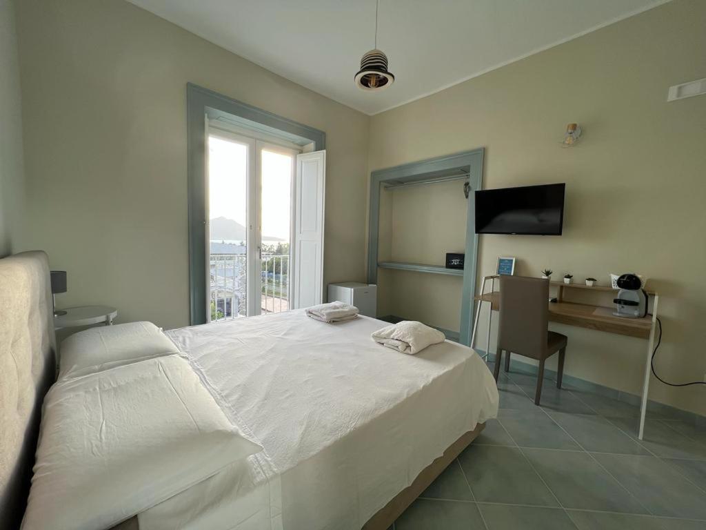 Palazzo Palumbo Hotel Procida Bagian luar foto