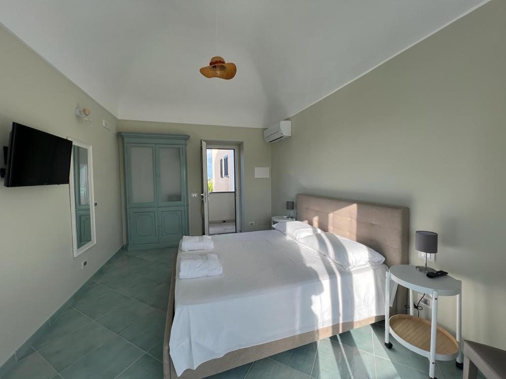 Palazzo Palumbo Hotel Procida Bagian luar foto