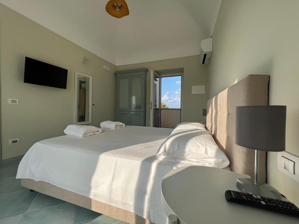 Palazzo Palumbo Hotel Procida Bagian luar foto