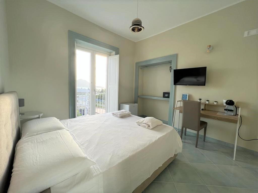 Palazzo Palumbo Hotel Procida Bagian luar foto